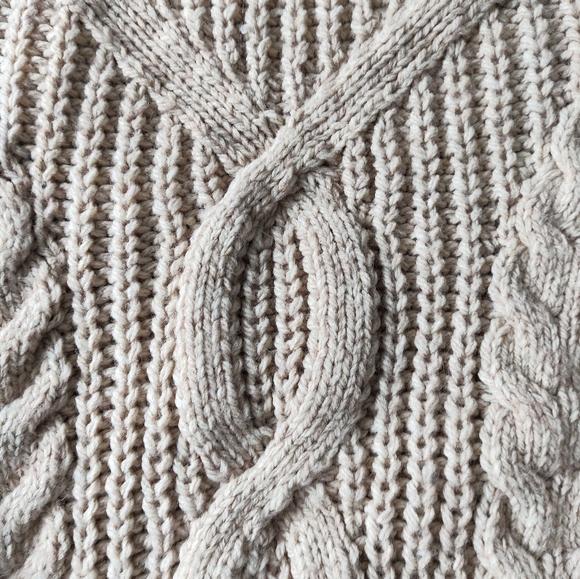 H&M cable knit sweater - Picture 5 of 6